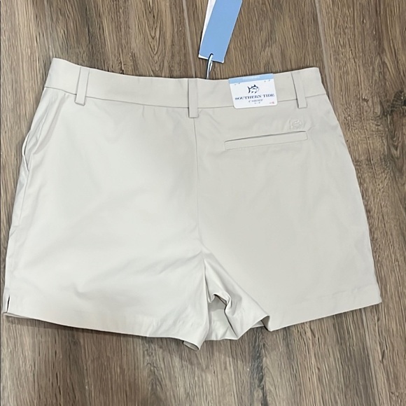 Southern Tide Shorts Performance Collection Tan 4” Stone Khaki Beige Athletic - Picture 12 of 13